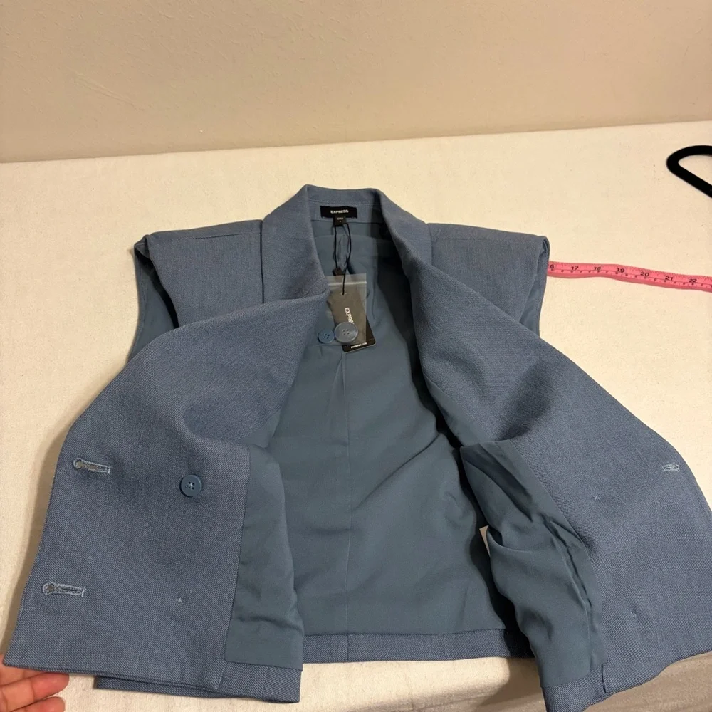 NWT Express Women‎ tailored Shoulder  Pad Sleeveless Vest Dusty Blue Size L